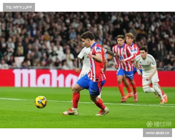 点球制胜秘籍：黄金阵容破门攻略